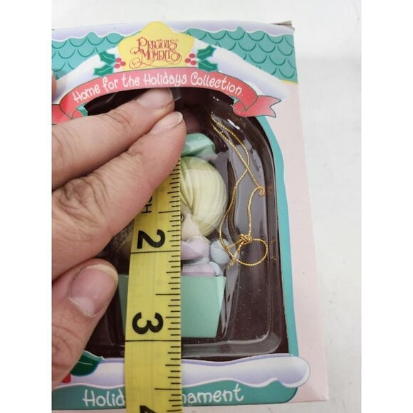VINTAGE Precious Moments Enesco Home for The Holidays Christmas Holiday Ornament - Picture 9 of 9